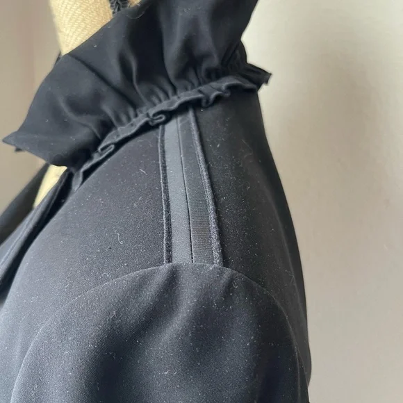 Elie Tahari Ruffle Collar Jacket Blazer 12P - Picture 4 of 8